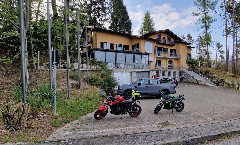 

Roma - Lago Maggiore, Laghi Italia - Hotel Montegrino Lakeview