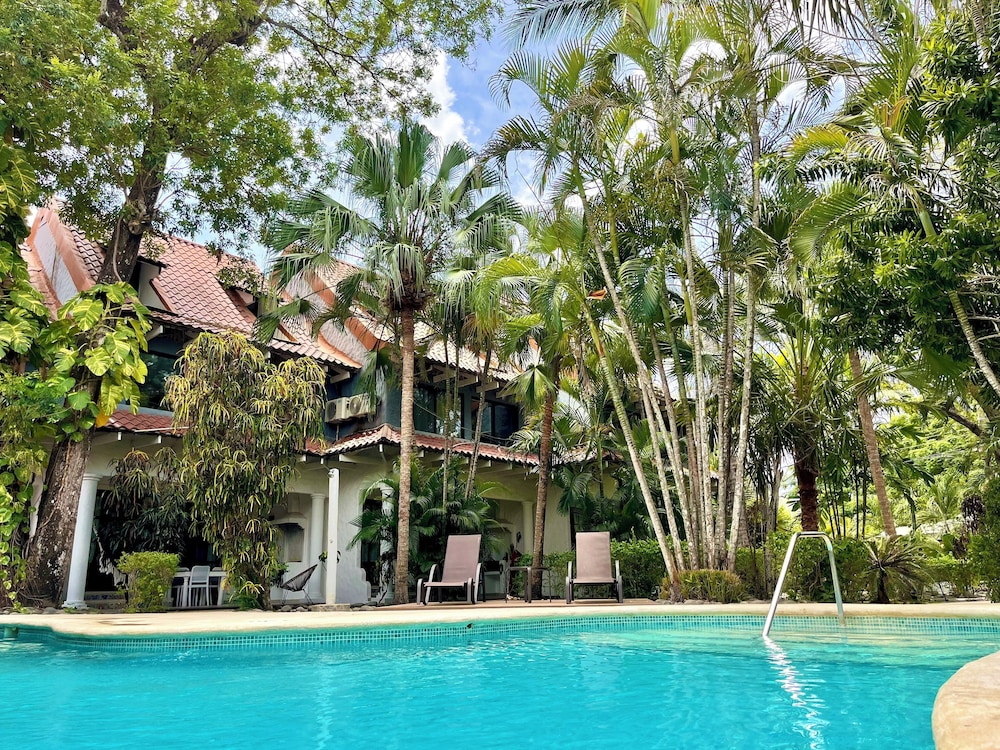 

Bologna - Tamarindo - Hotel El Manglar