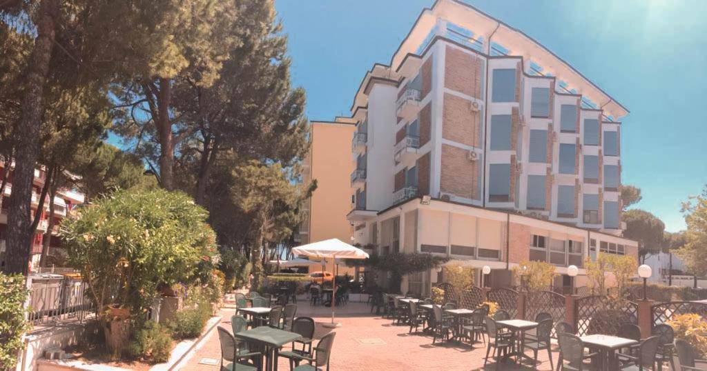 

Milano - Milano Marittima - Hotel Zeus