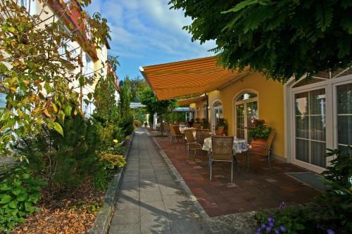 

Milano - Erding - Hotel am Schloßberg