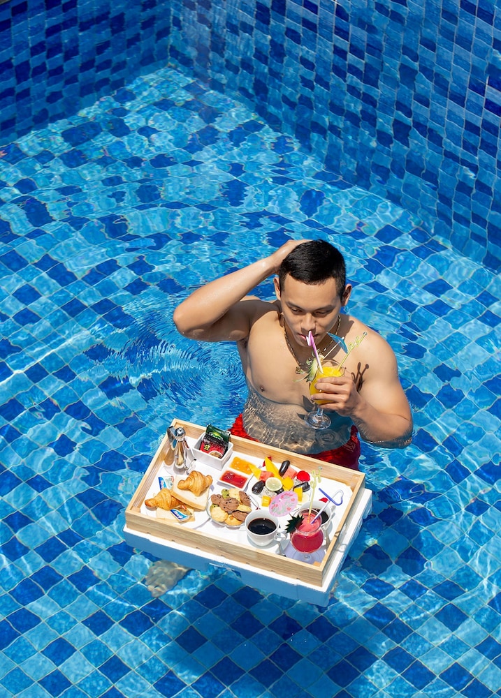 

Bologna - Danang - TGT BEACH HOTEL