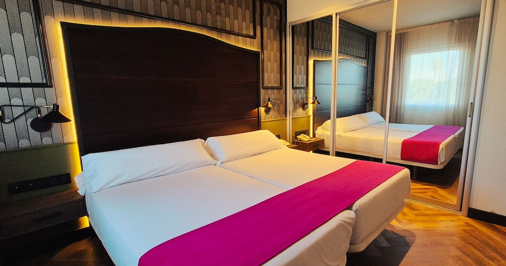 Napoli - Siviglia - Vértice Sevilla Aljarafe