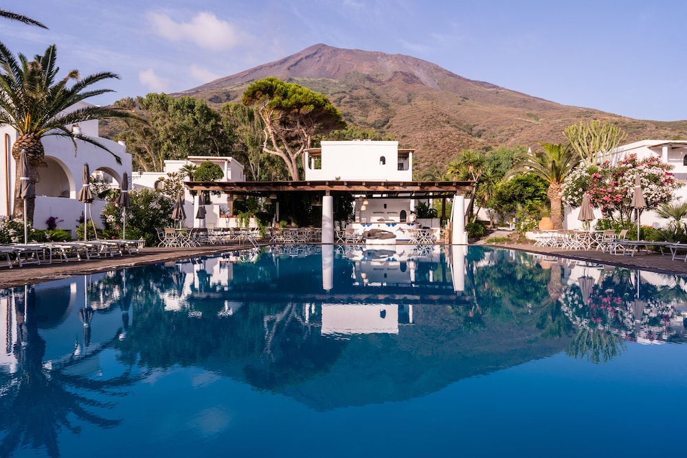 

Milano - Stromboli, Isole Eolie - La Sciara Resort Hotel
