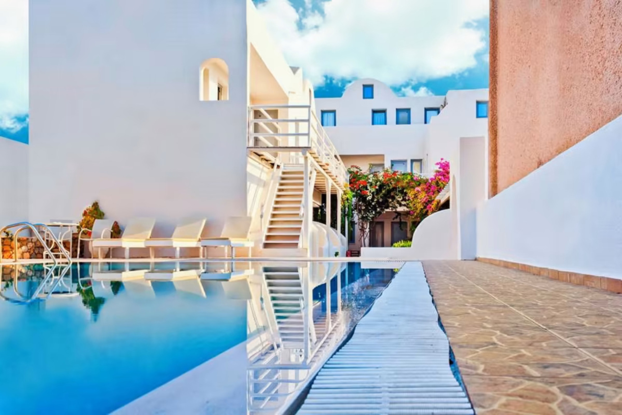 

Roma - Santorini, Isole Greche - Anthea Villas