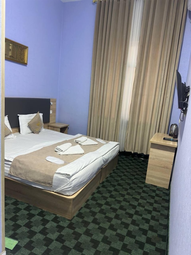 

Milano - Tashkent - Safo Hotel