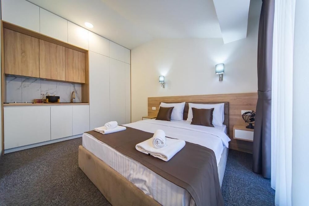 

Milano - Costa Montenegro - Rooftop Apartments & Rooms