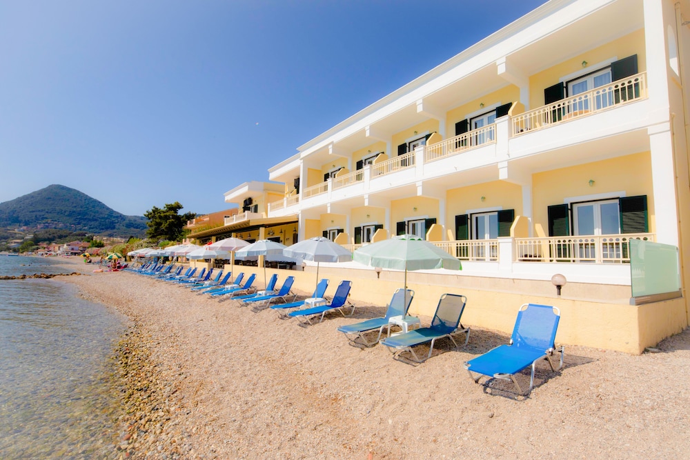 

Verona - Moraḯtika - Hotel Rossis