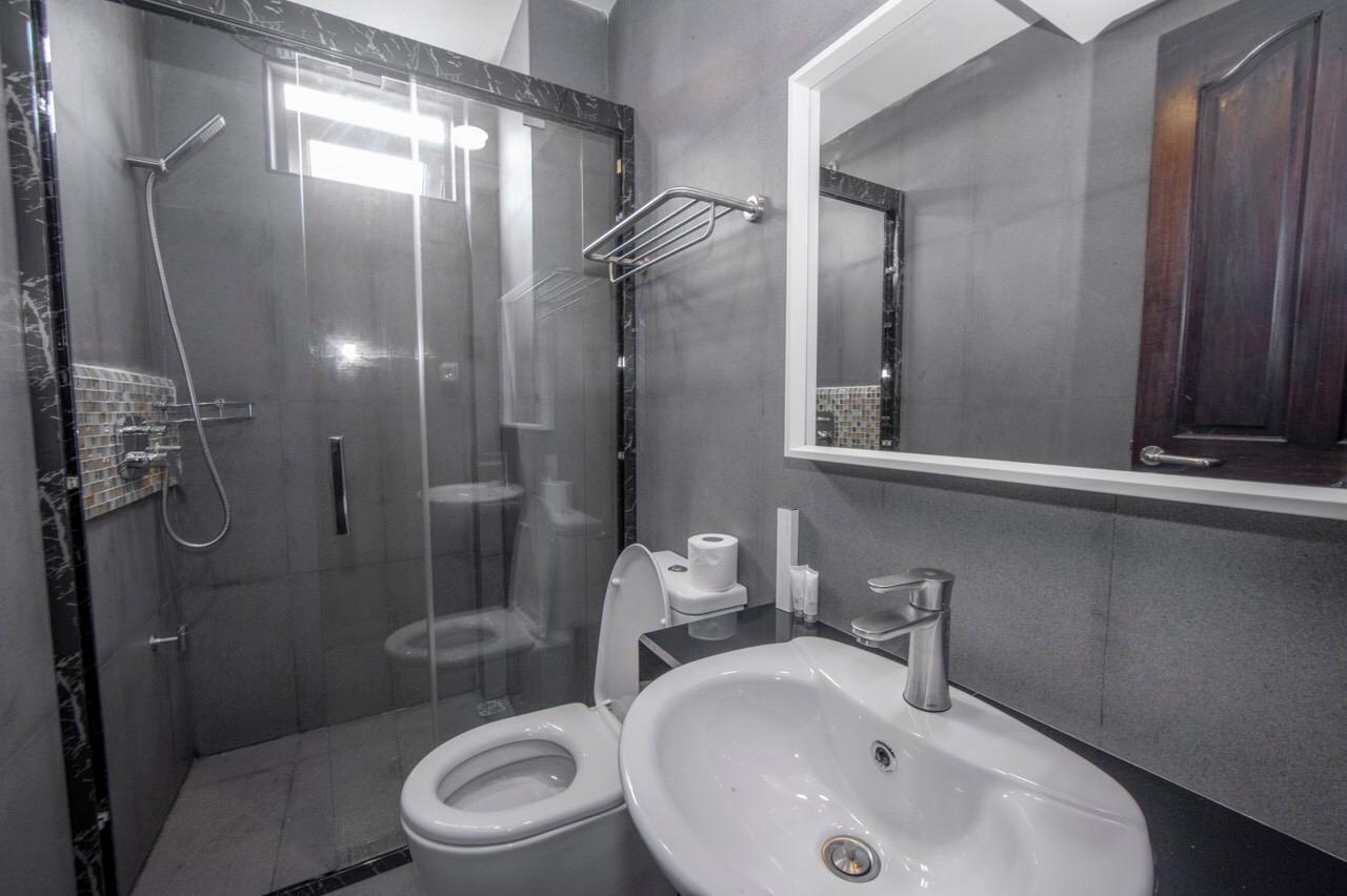 

Napoli - Male - Coral Grand Beach & Spa