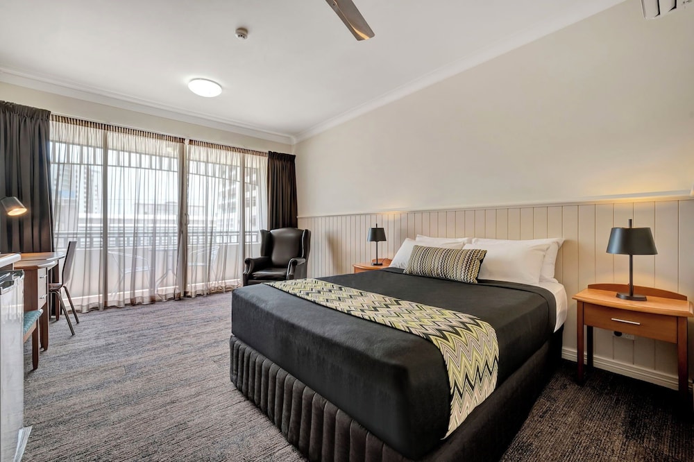Townsville - City Oasis Inn Townsville, SureStay Collection by BW