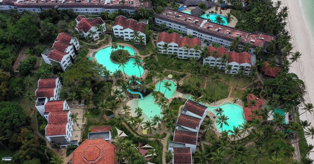 

Bologna - Bamburi - Sarova Whitesands Beach Resort & Spa