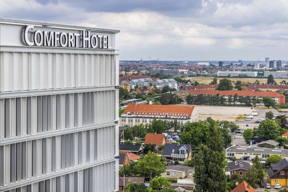 

Bari - Copenhagen - Comfort Hotel Copenhagen Airport