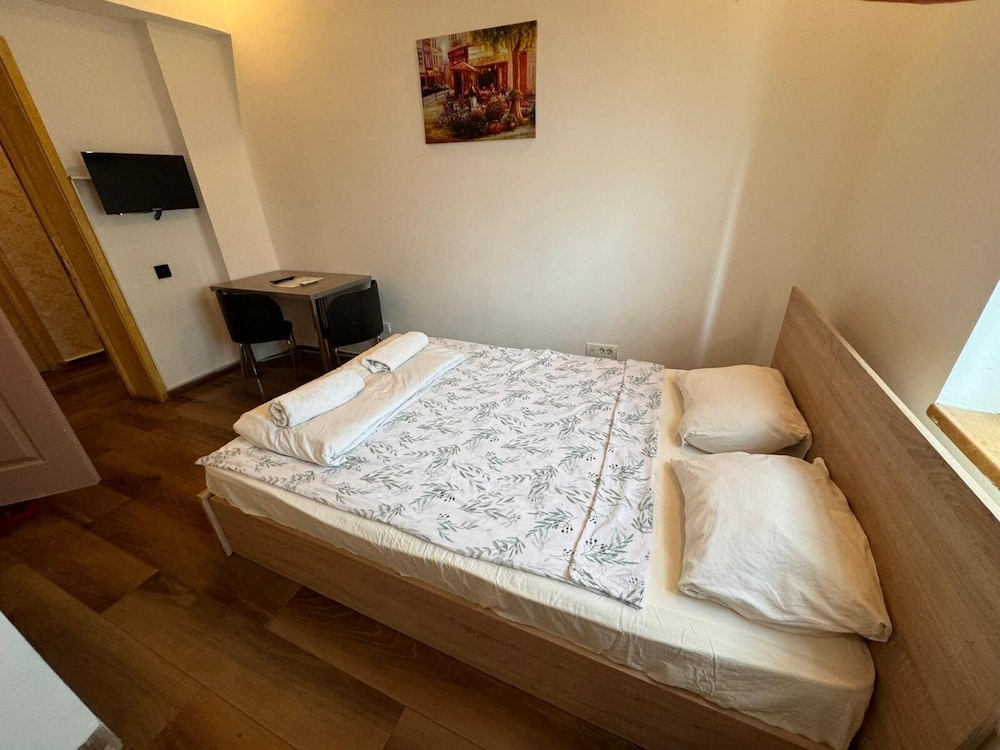 

Catania - Bucarest - Harry Hotel Smart Hotel