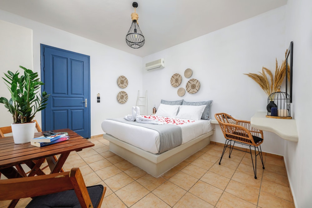 

Venezia - Plaka - Blue Heart Luxury Suites