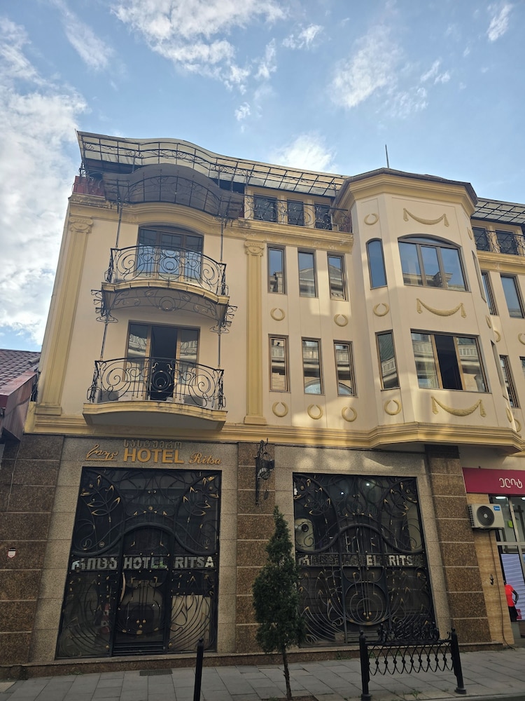 

Milano - Batumi - Ritsa Boutique Hotel