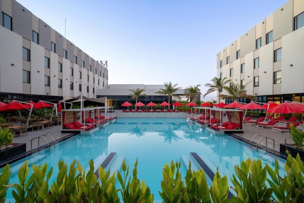

Roma - Seeb - Maani Muscat Hotel & Suites
