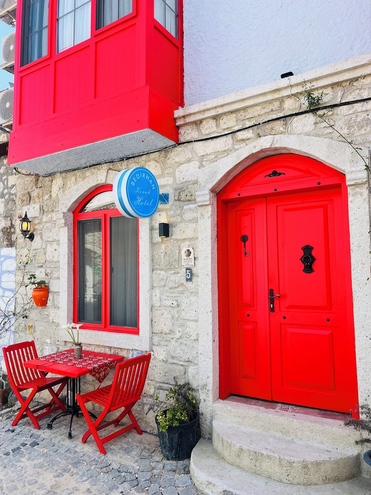

Roma - Çeşme - Bedirhan Konak Otel