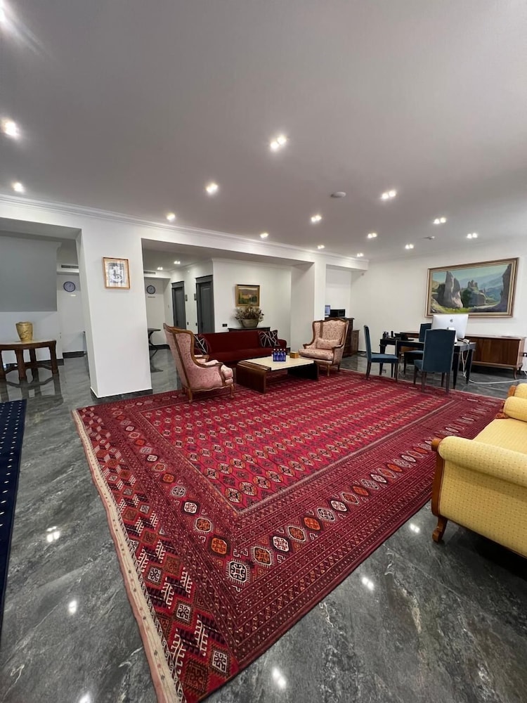 

Roma - Yerevan - Plaza Viktoria Hotel Yerevan