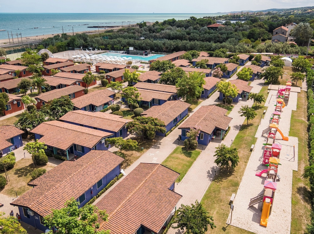 

Milano - Porto Recanati - Natural Village Resort