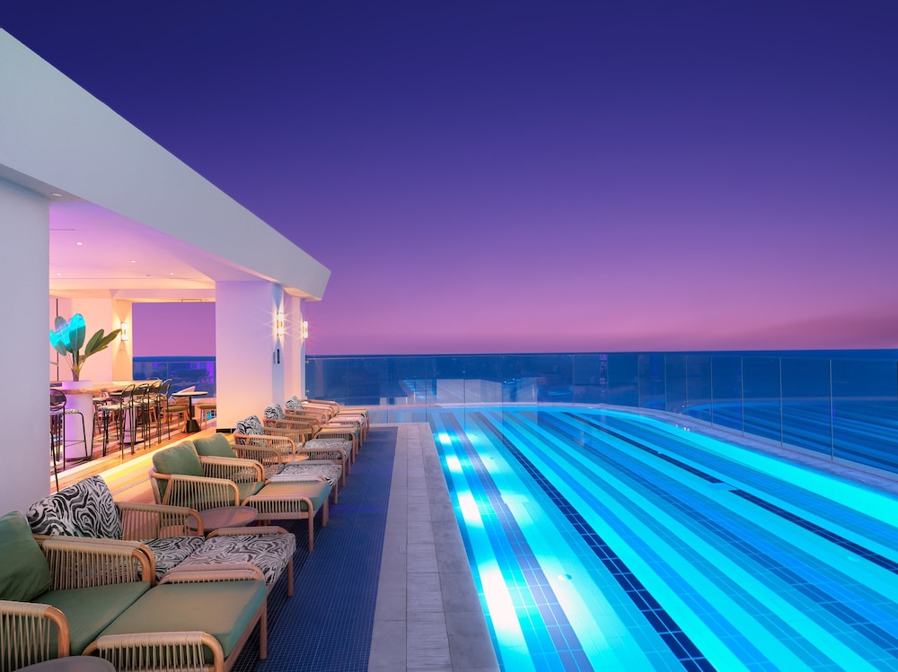 

Venezia - Limassol - NYX Hotel Limassol