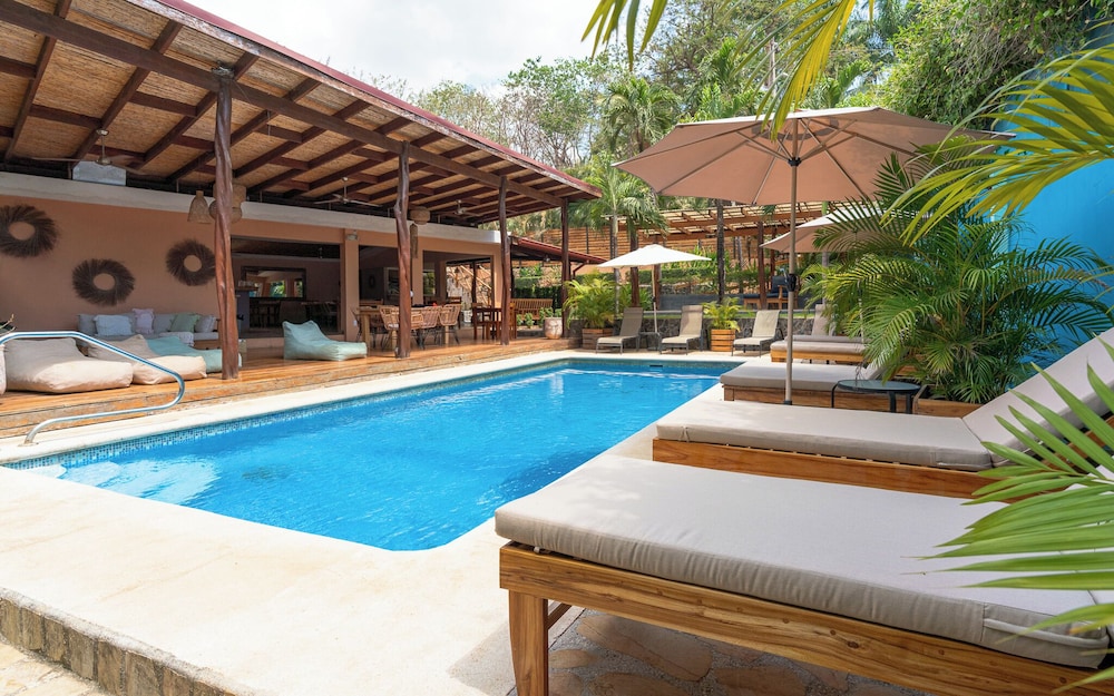 

Roma - Tamarindo - Hotel Arco Iris