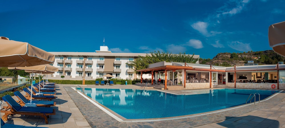 

Pisa - Faliraki - Zoes Hotel & Suites