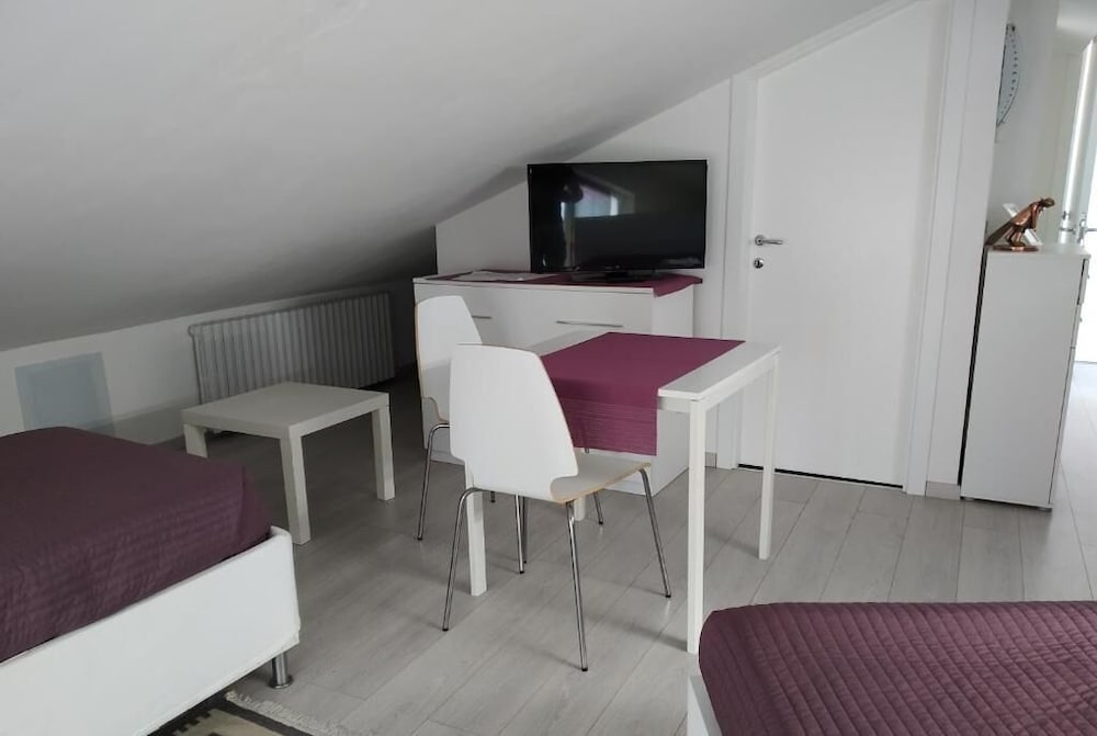 

Milano - Falconara Marittima - B&B Residenza Leonardo