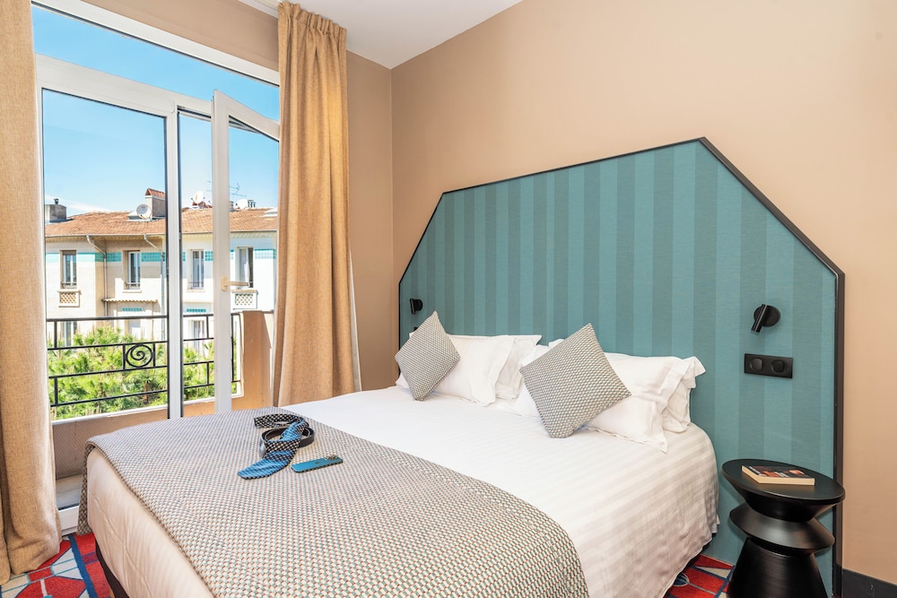 Tropez, Frankreich – Hôtel CASA MOHO – Juan – Les – Pins