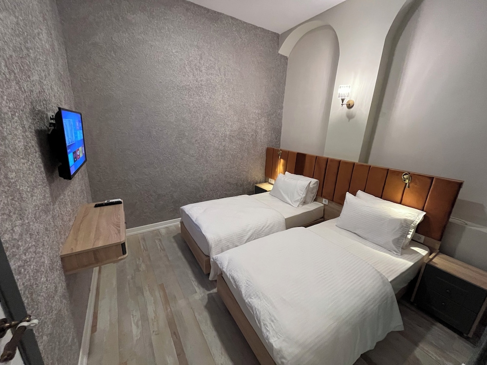 

Torino - Istanbul - Genoa Port Hotel