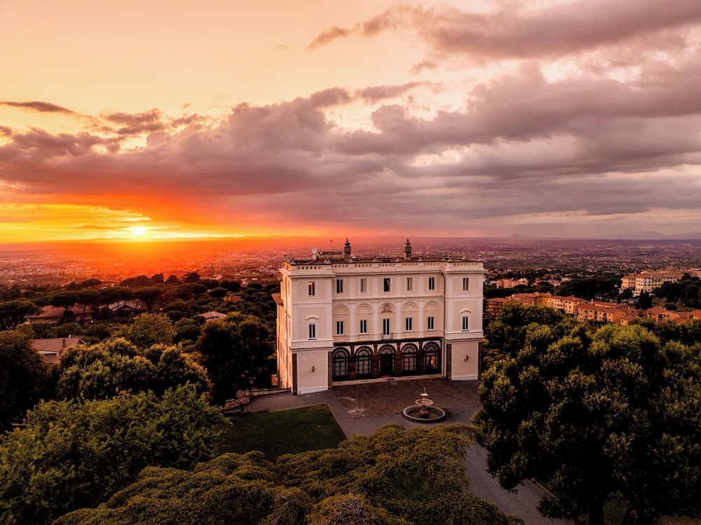 

Catania - Ciampino - Park Hotel Villa Grazioli