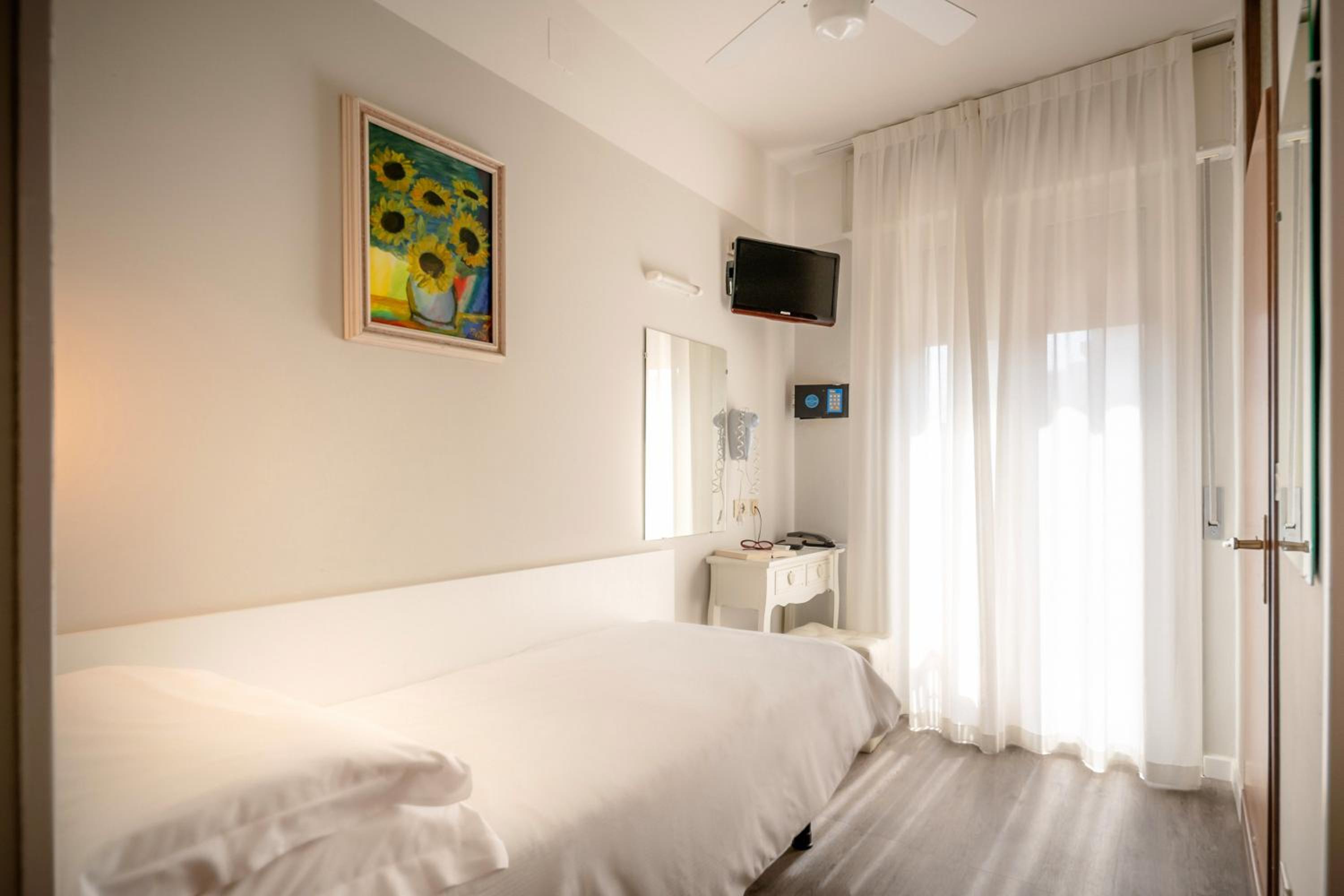 

Roma - Riviera Veneta e Lignano Sabbiadoro, Mare Italia - Hotel Etna