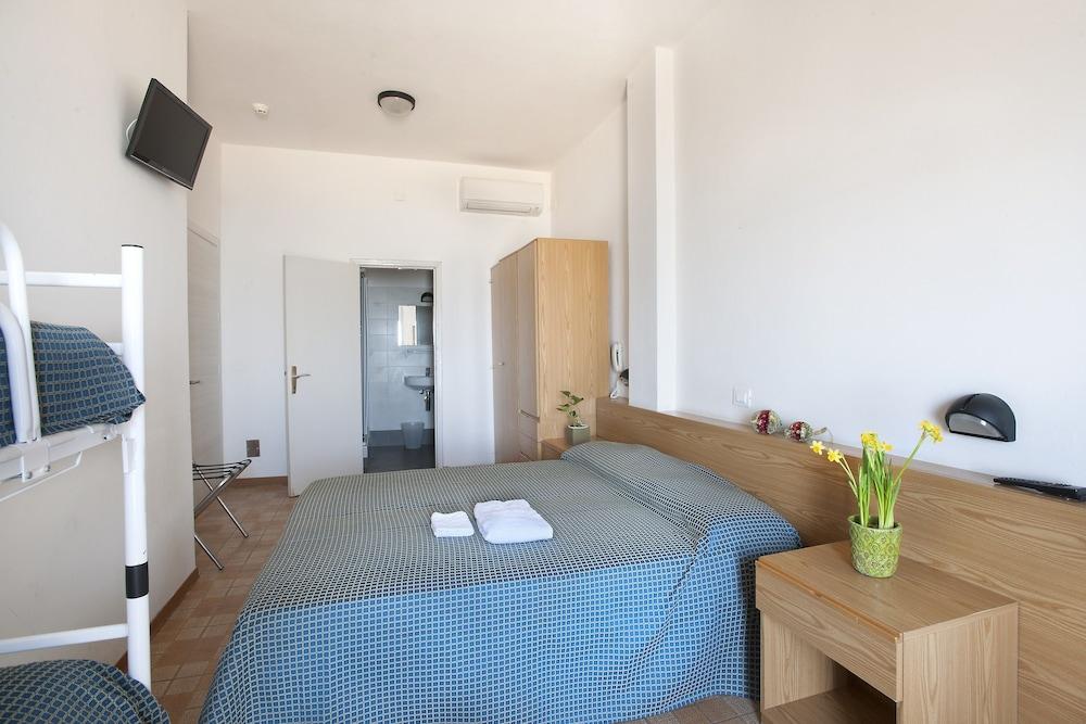 

Milano - Costa Marche, Mare Italia - Hotel President's