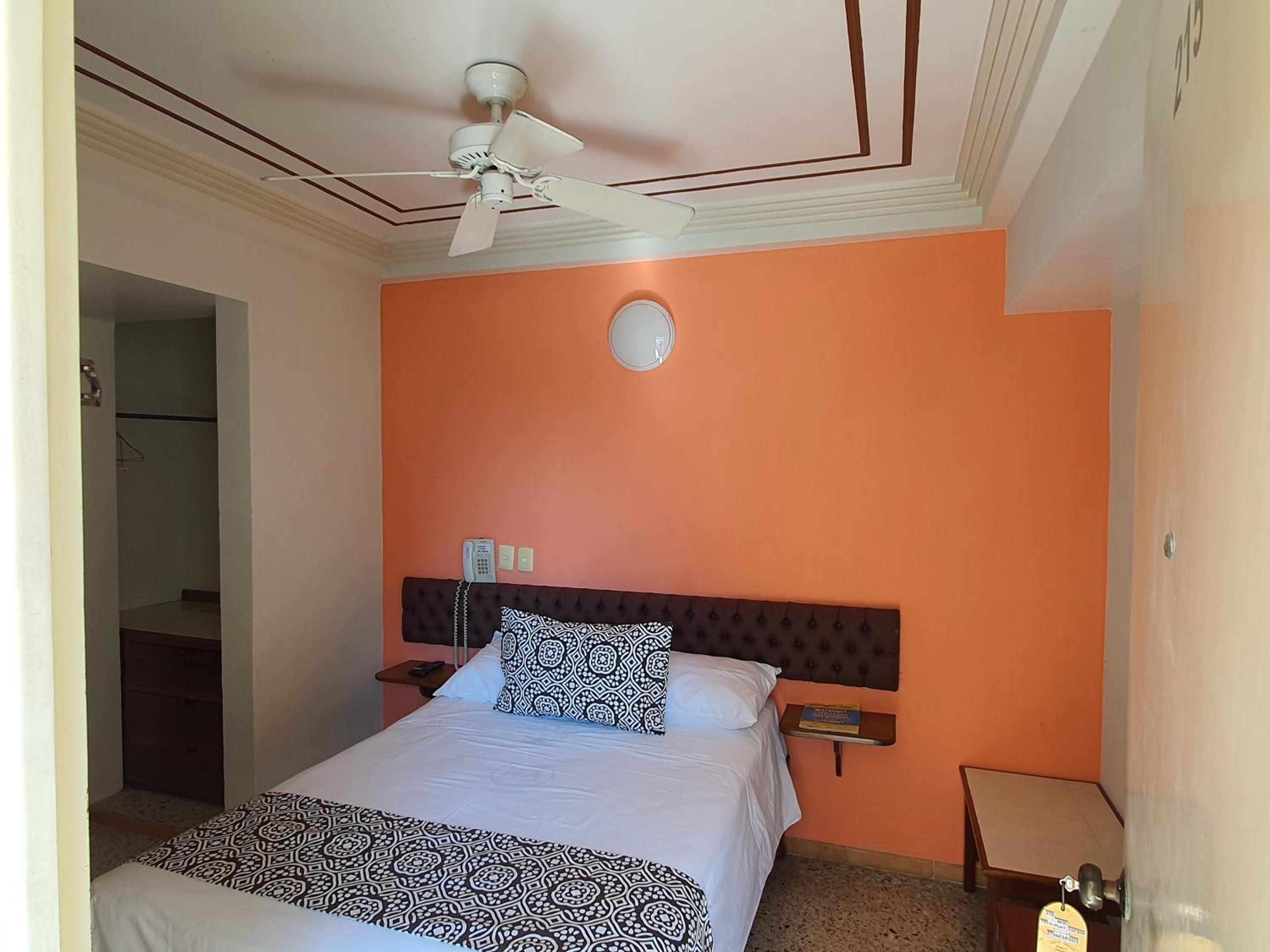 

Milano - Veracruz - Hotel Atlantico a 150 mts de Playa Martí