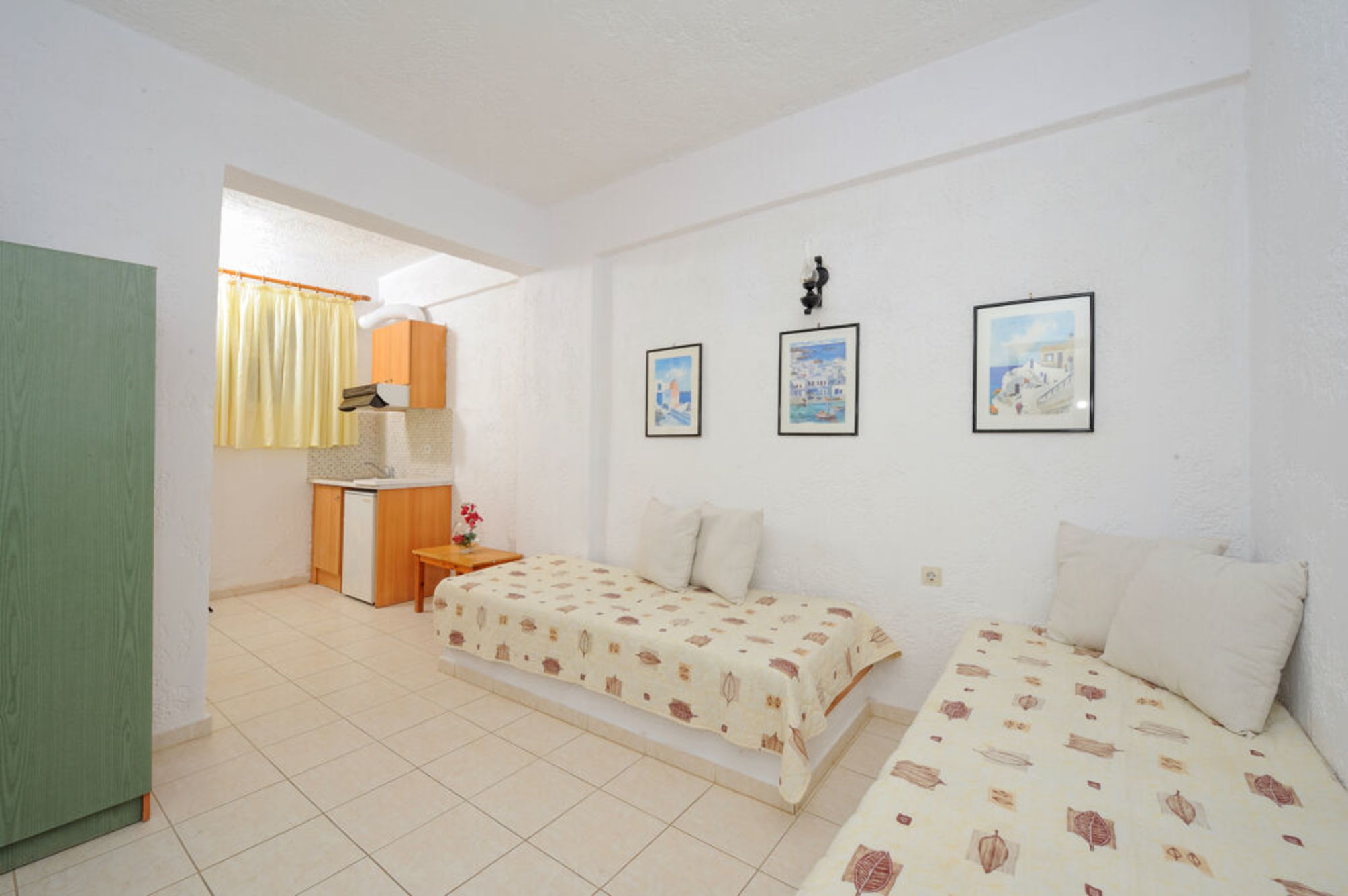 Quad room with sea view