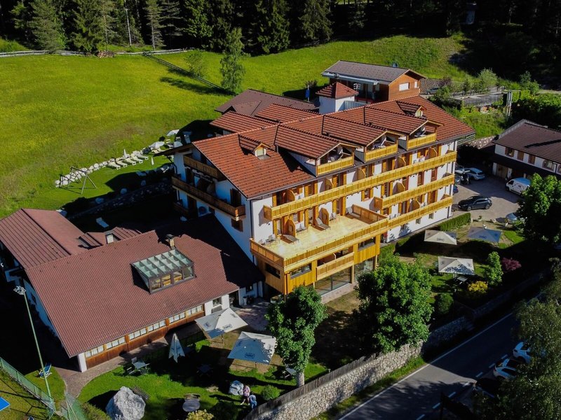 

Milano - Alpe di Siusi - Dolomitenhotel Weisslahnbad