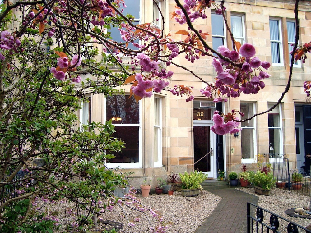 

Roma - Ayr - Lochinver Guesthouse