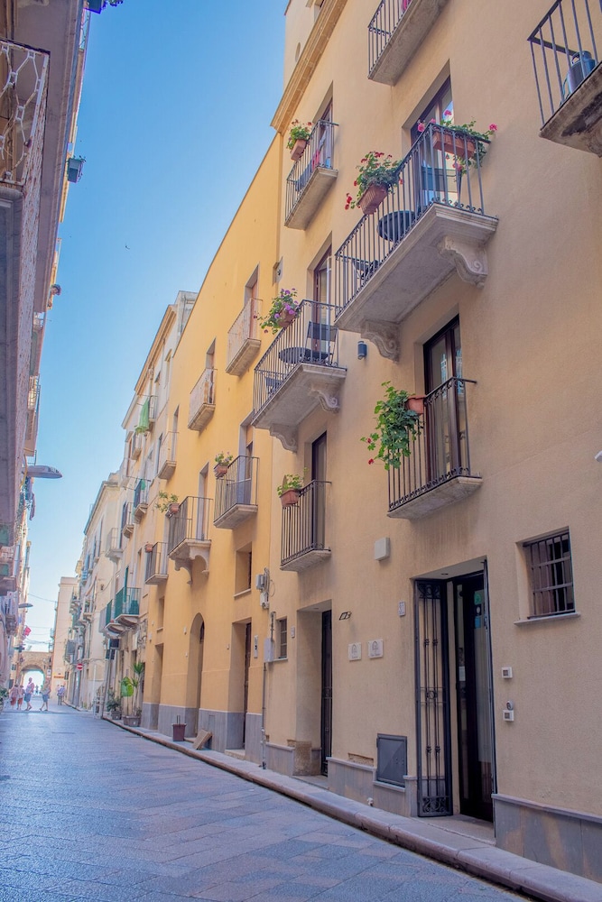 

Milano - Trapani - Porta delle Botteghelle