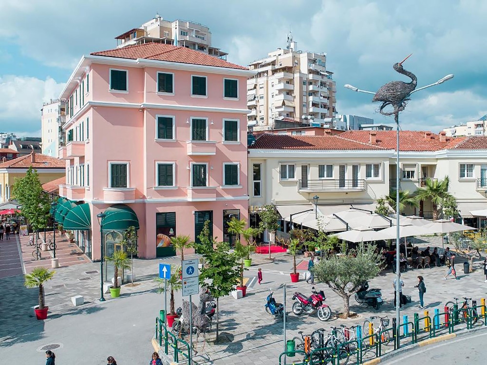 

Pescara - Tirana - Hotel Boka