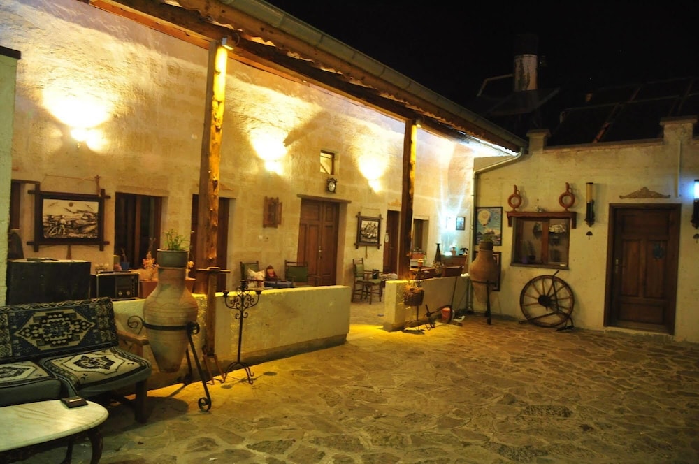 

Venezia - Cappadocia, Turchia - Bir Kedi Villa