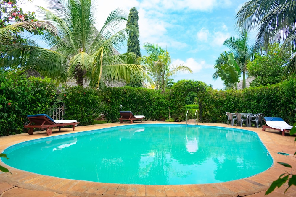 

Bologna - Kenya - costa di Mombasa, Oceano Indiano - Villas Dora and Holly