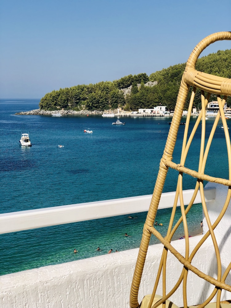 

Genova - Himarë - Geo & Art Boutique Hotel Himara
