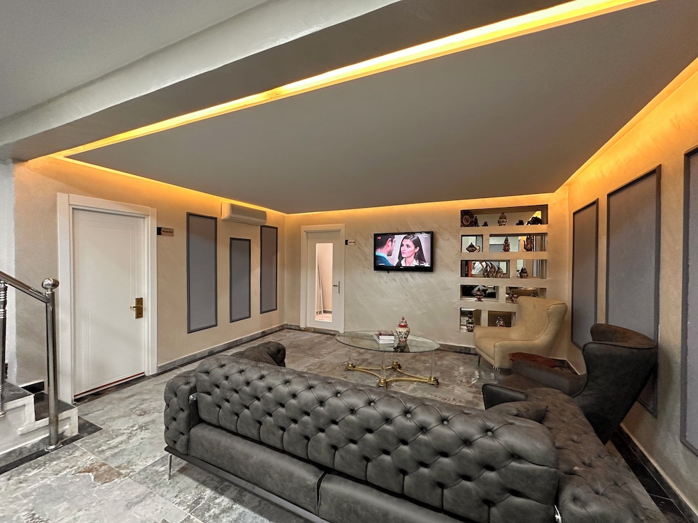 

Genova - Istanbul - HARRAN HOTEL