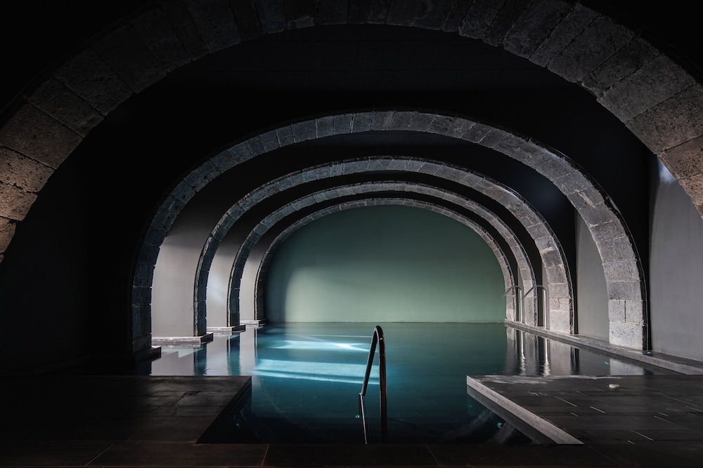 

Napoli - Ponta Delgada, Azzorre - NINE DOTS Azorean Art Boutique Hotel