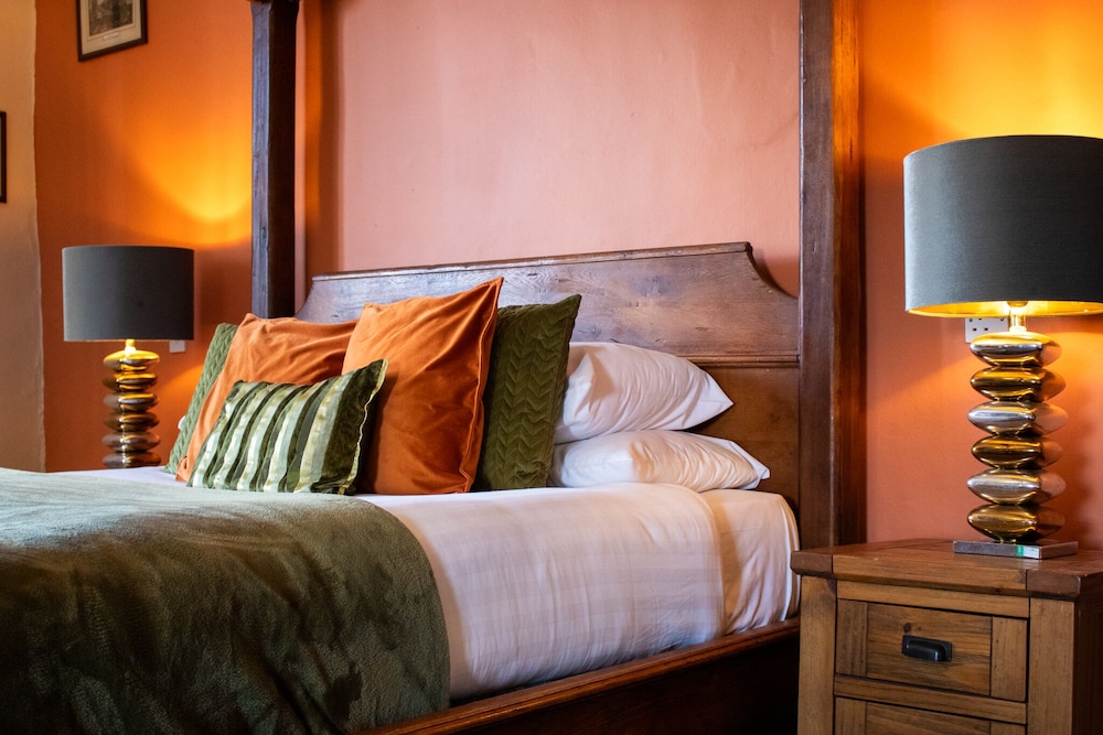 Diss - The Scole Hotel