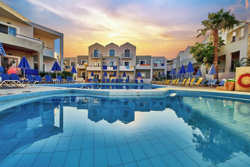 Göteborg - Platanias (Crete) - Bella Pais