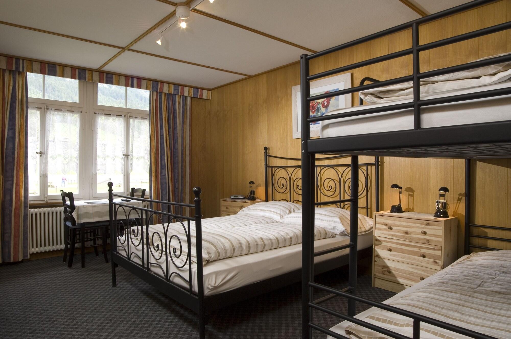 

Milano - Alpi Svizzere, Svizzera - Bernerhof & Residence Hotels