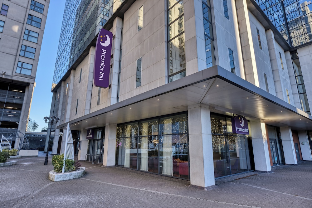 

Milano - Cardiff - Premier Inn Cardiff Cc Queen Street