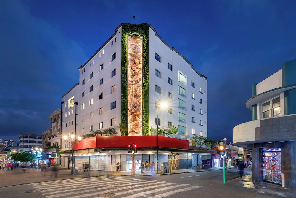 

Milano - San Jose - Hotel Presidente