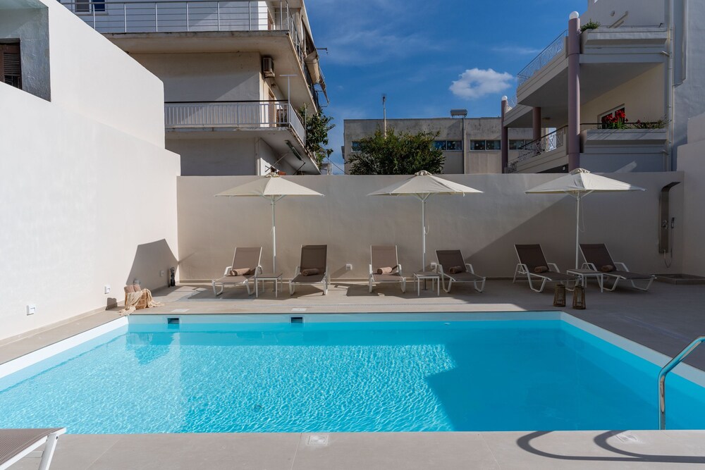 

Rimini - Chania - Selected Suites