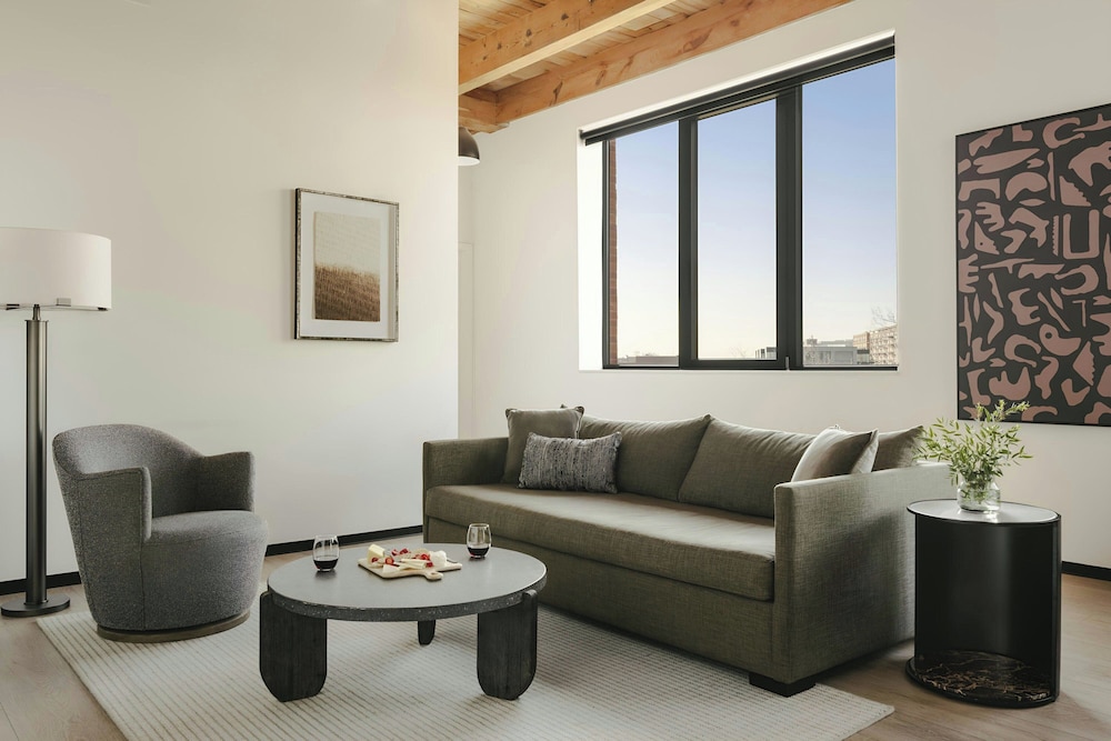 

Roma - Chicago - Sonder by Marriott Bonvoy Market Hall Apartments West Loop