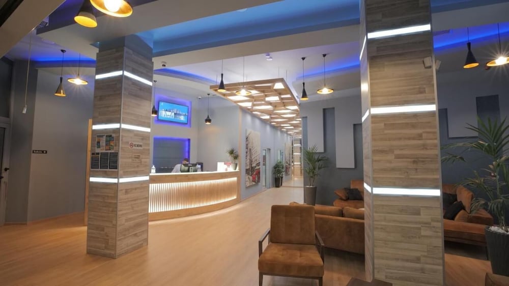 

Pisa - Tirana - Granda Hotel